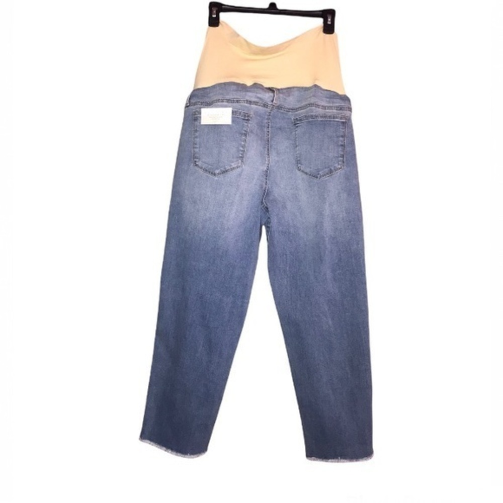 a:glow Girlfriend Cropped Maternity Jeans - Picture 3 of 9